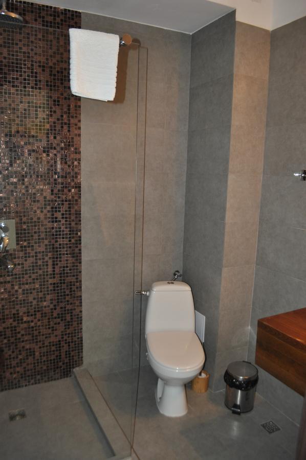 Sara Hotel 3*