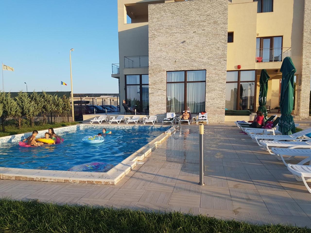 Hotel Sara 3*